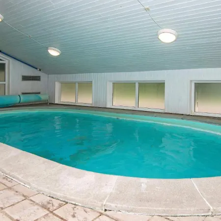 Five-bedroom Holiday In Logstor בית נופש *
