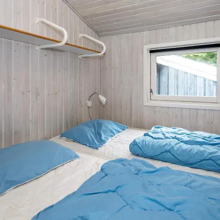 Five-bedroom Holiday In Logstor בית נופש אבלטופט